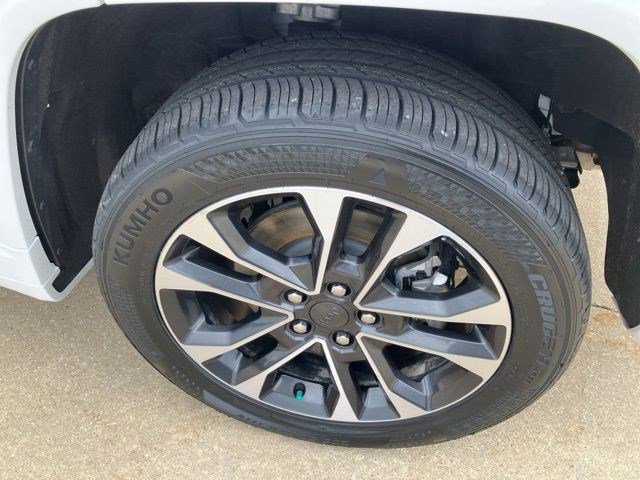 Certified 2022 Jeep Grand Cherokee Overland w/ Advanced Protech Group III AWD/4WD image 30