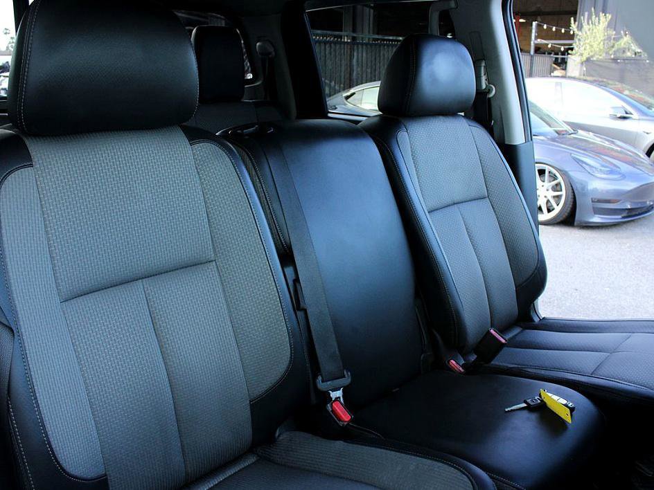 Used 2020 Nissan Titan S w/ S Utility Package image 17