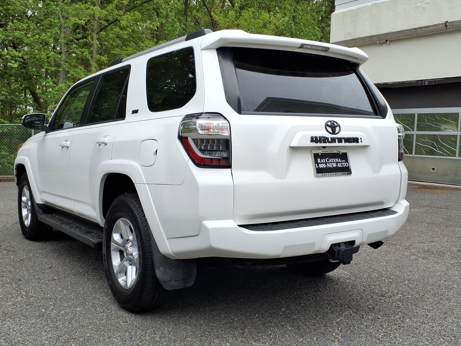 Used 2020 Toyota 4Runner SR5 Premium w/ Moonroof Package AWD/4WD image 22