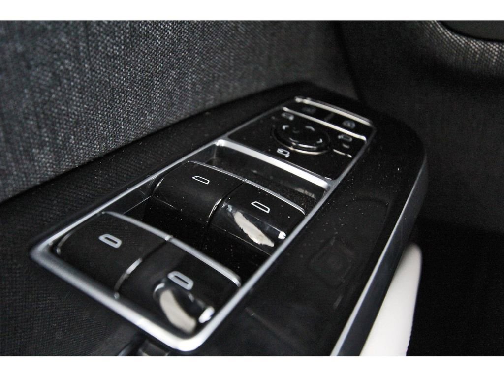 New 2026 Cadillac Escalade Platinum Sport w/ LPO, ONYX Package AWD/4WD image 16