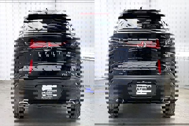 Certified 2024 INFINITI QX55 Luxe w/ Cargo Package image 4