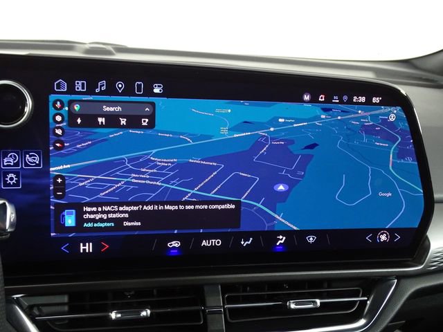 Used 2025 Chevrolet Equinox EV LT image 8