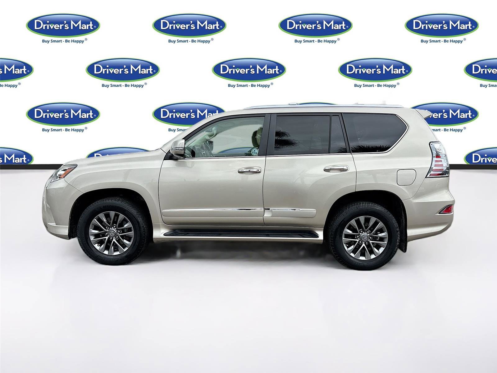 Used 2016 Lexus GX 460 Luxury w/ Preferred Accessory Package AWD/4WD image 4