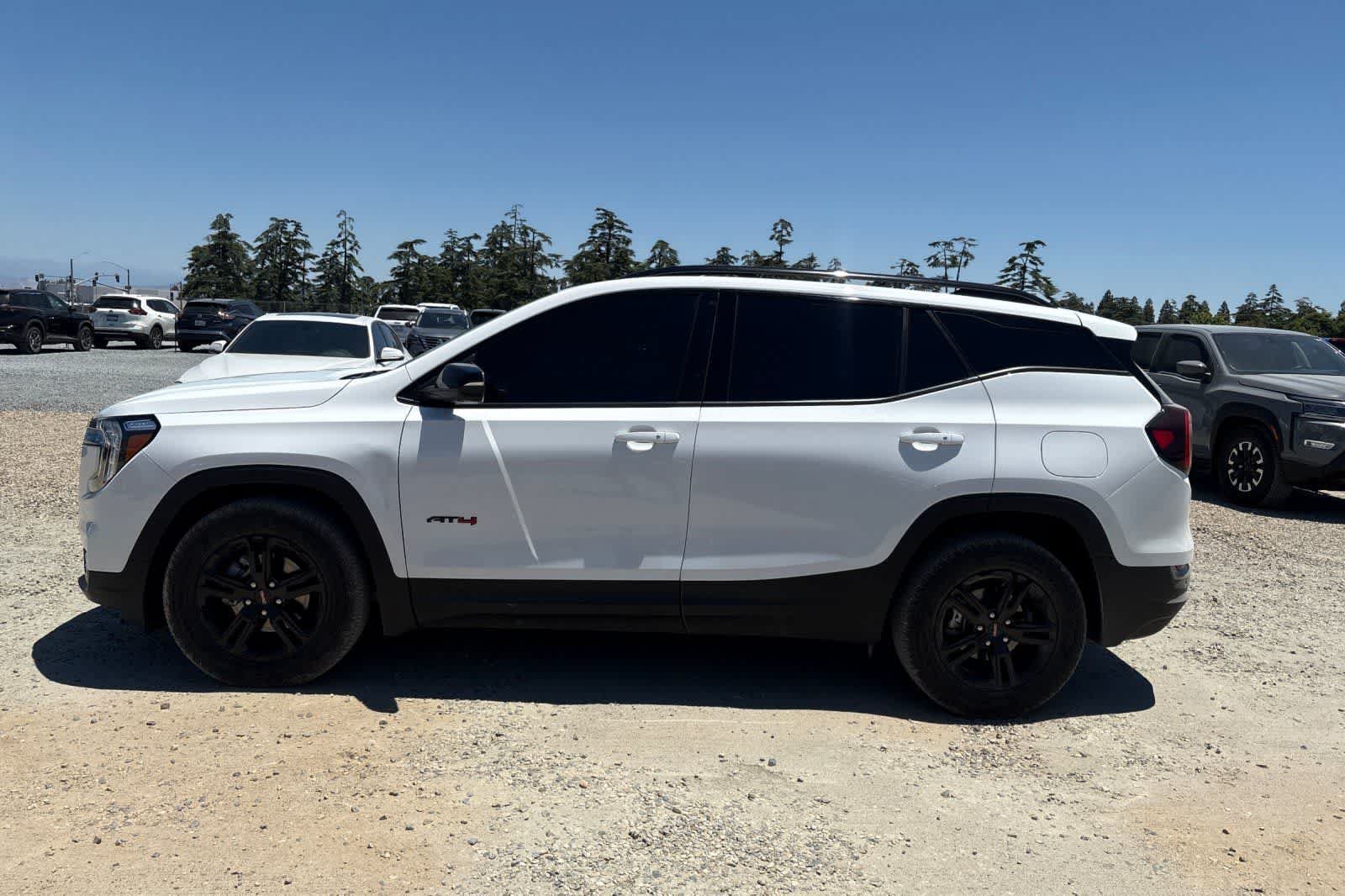 Used 2024 GMC Terrain AT4 w/ Tech Package AWD/4WD image 6