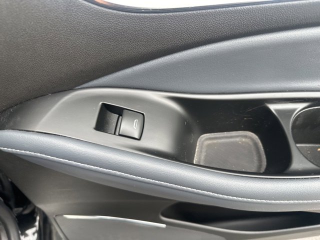 Used 2023 Buick Enclave Essence w/ Experience Buick Package image 29