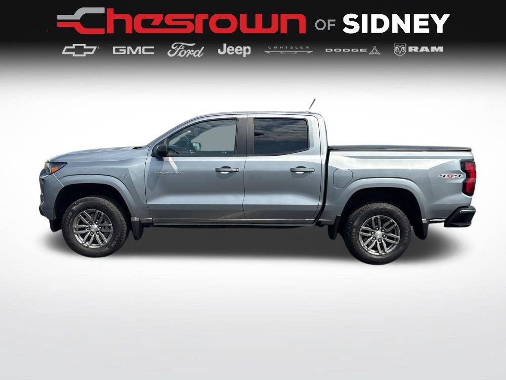 Used 2023 Chevrolet Colorado LT w/ LT Convenience Package II AWD/4WD image 2