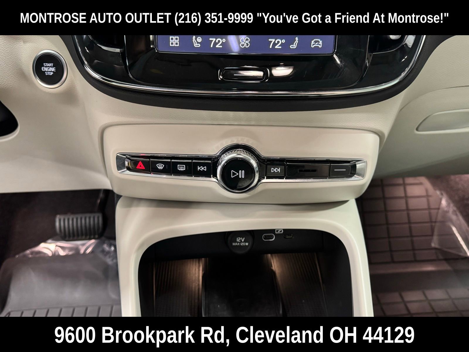 Used 2023 Volvo XC40 B5 Plus w/ Climate Package AWD/4WD image 22