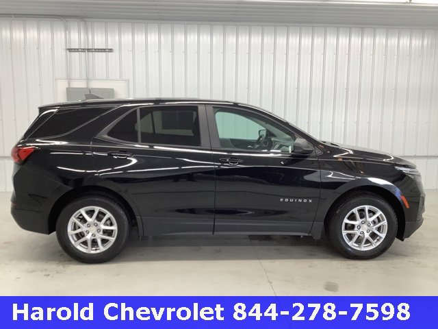 Used 2023 Chevrolet Equinox LS w/ LS Convenience Package image 5