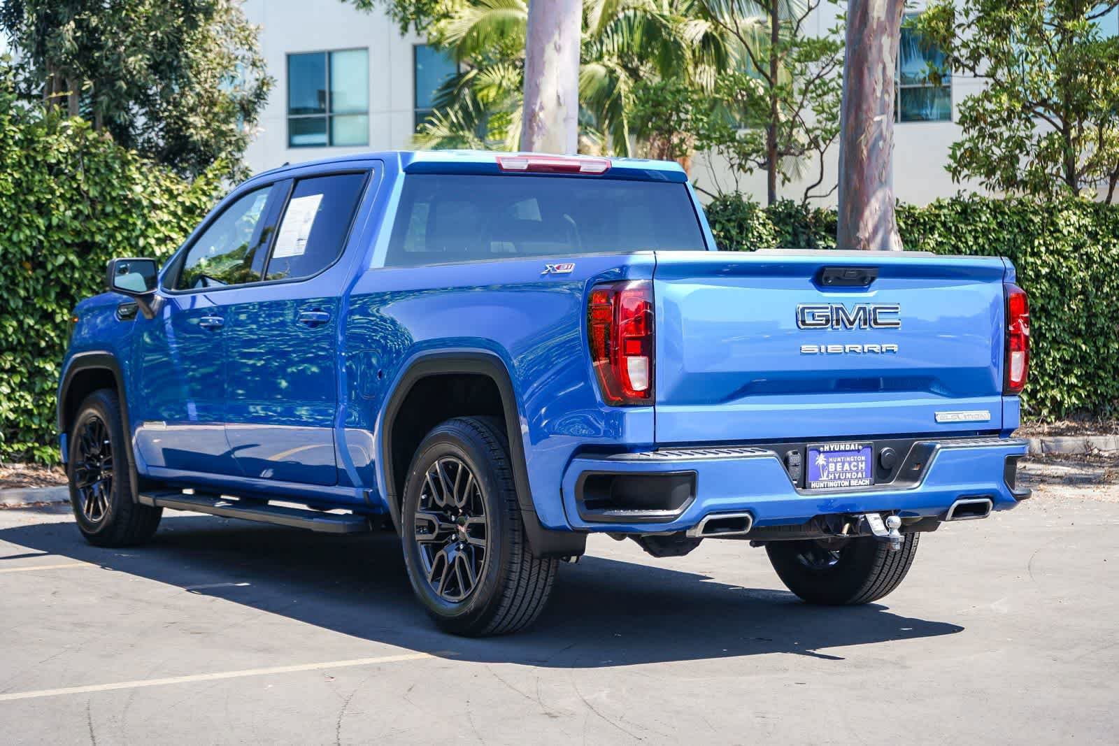 Used 2022 GMC Sierra 1500 Elevation AWD/4WD image 4