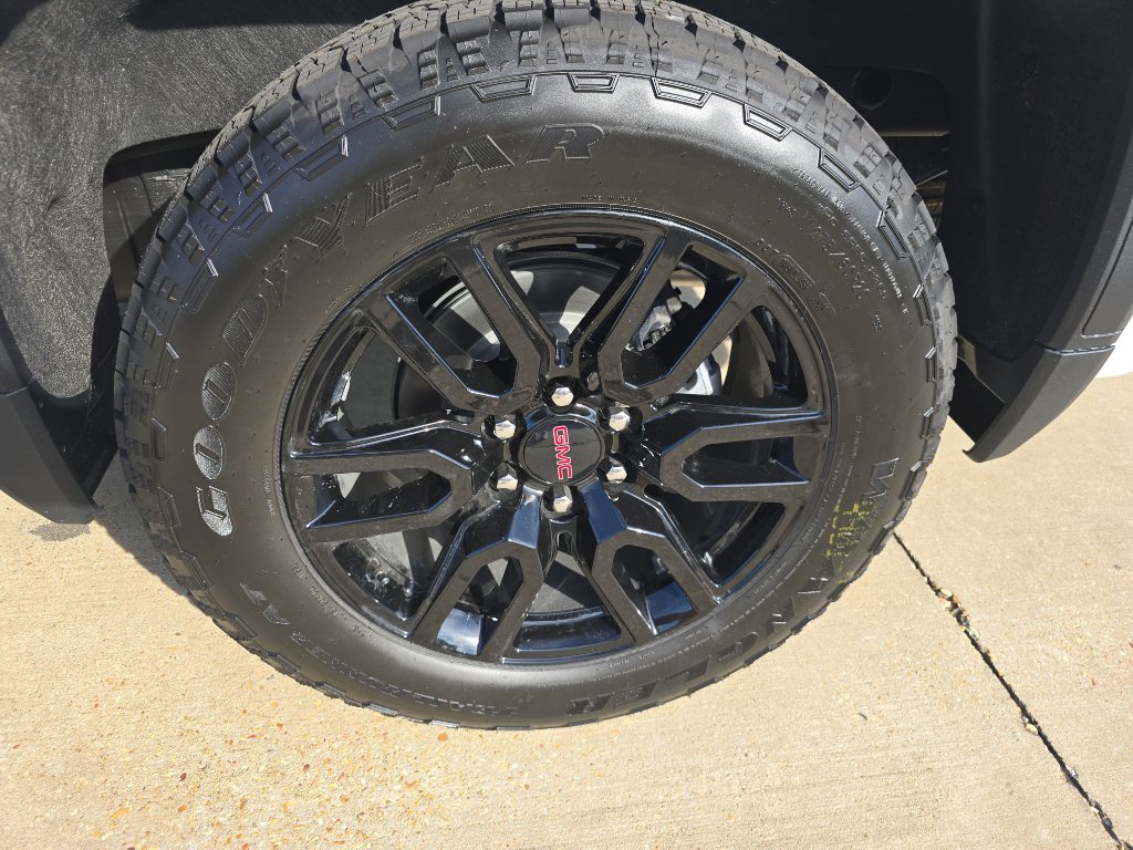 New 2026 GMC Sierra 1500 Elevation w/ Elevation Premium Package image 13