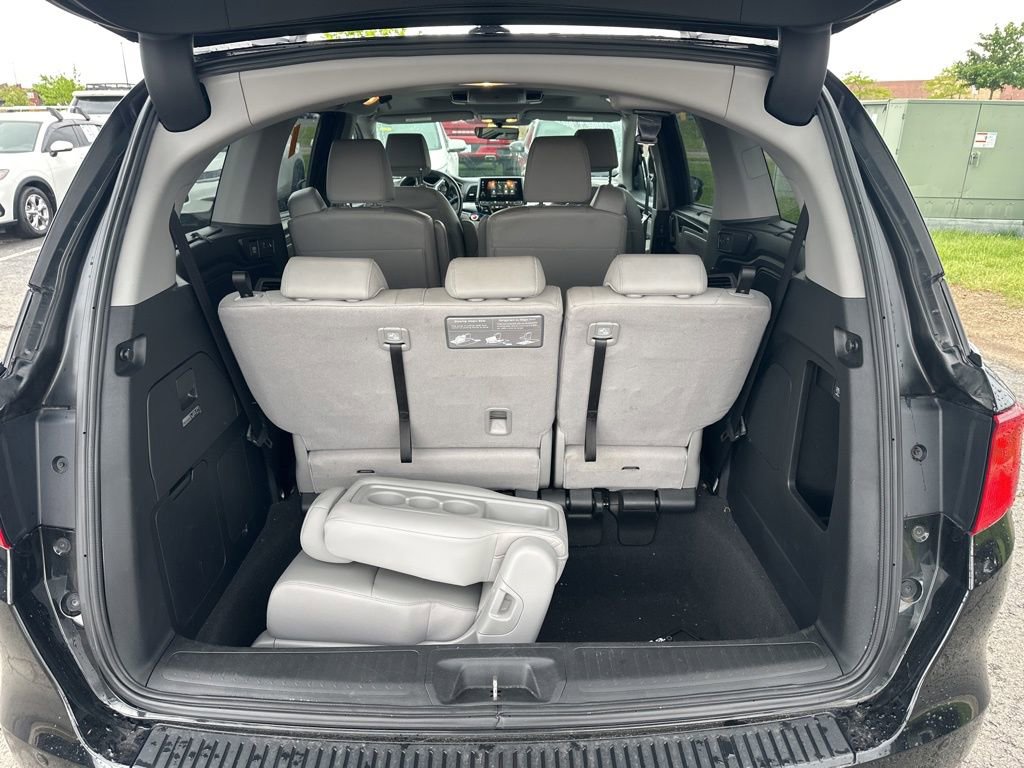 Used 2019 Honda Odyssey Elite image 12