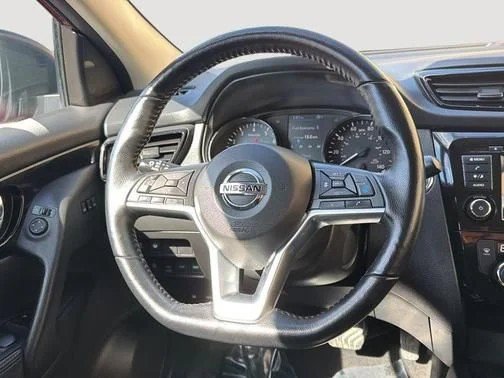 Certified 2022 Nissan Rogue Sport SV w/ Technology Package AWD/4WD image 11