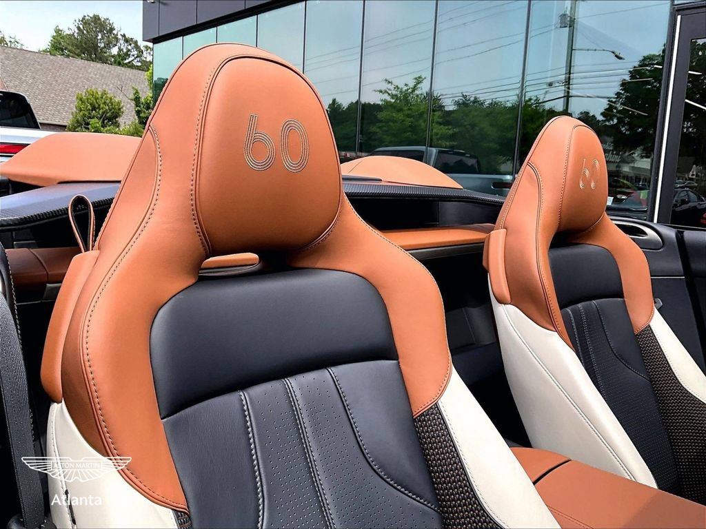 Used 2026 Aston Martin Vanquish Convertible RWD image 25