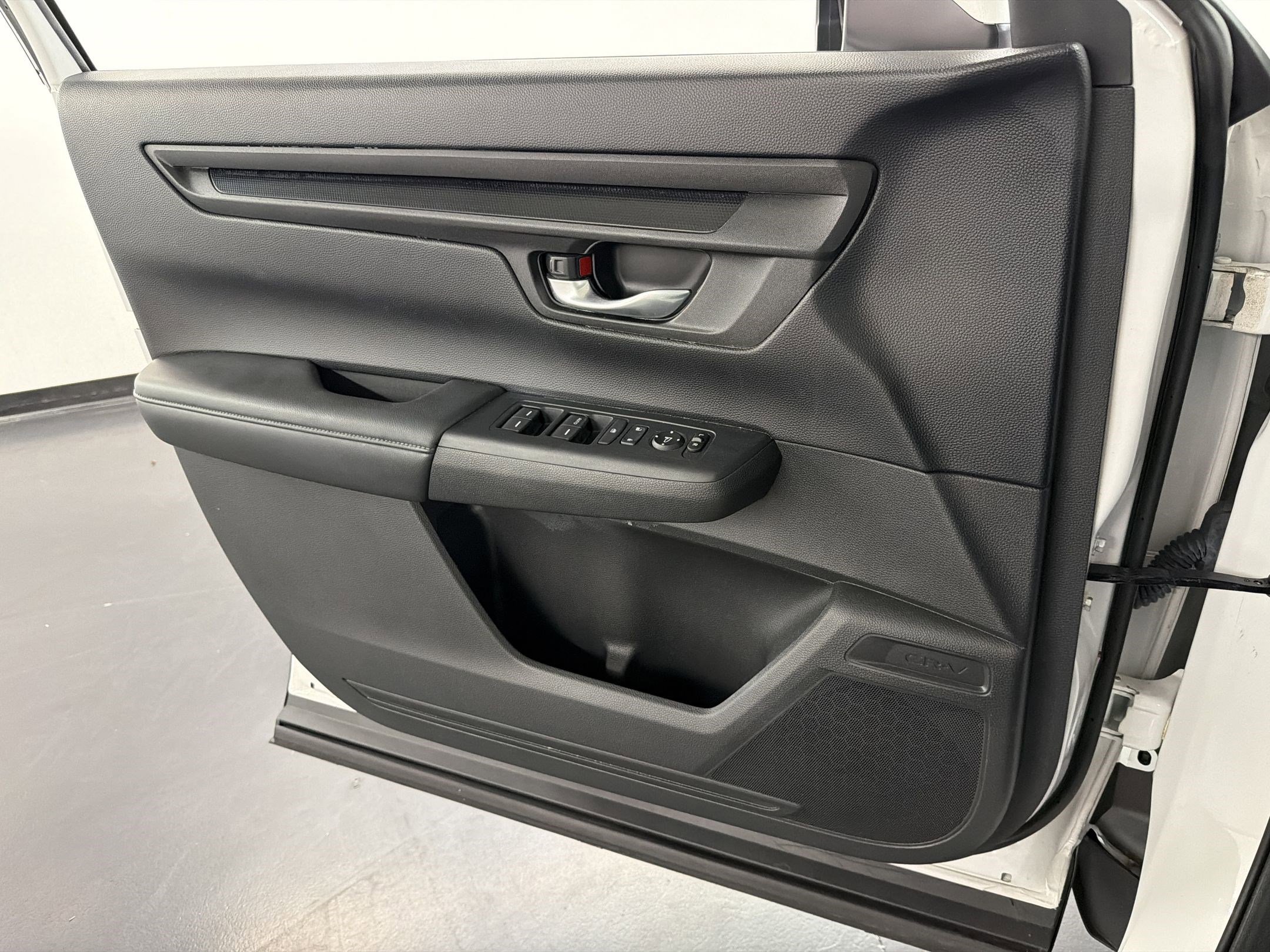 Certified 2023 Honda CR-V LX image 21