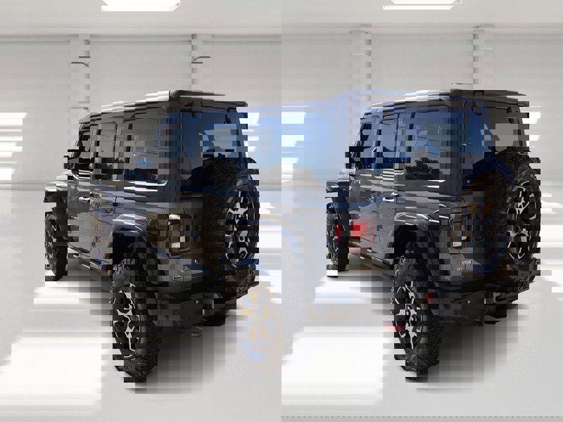 Used 2018 Jeep Wrangler Unlimited Rubicon w/ Cold Weather Group image 3