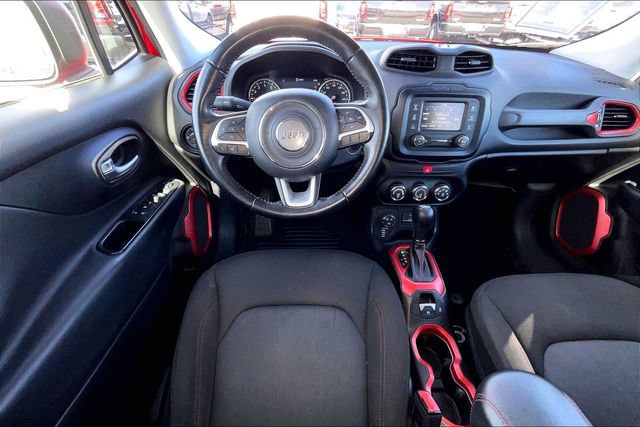 Used 2016 Jeep Renegade Trailhawk AWD/4WD image 5