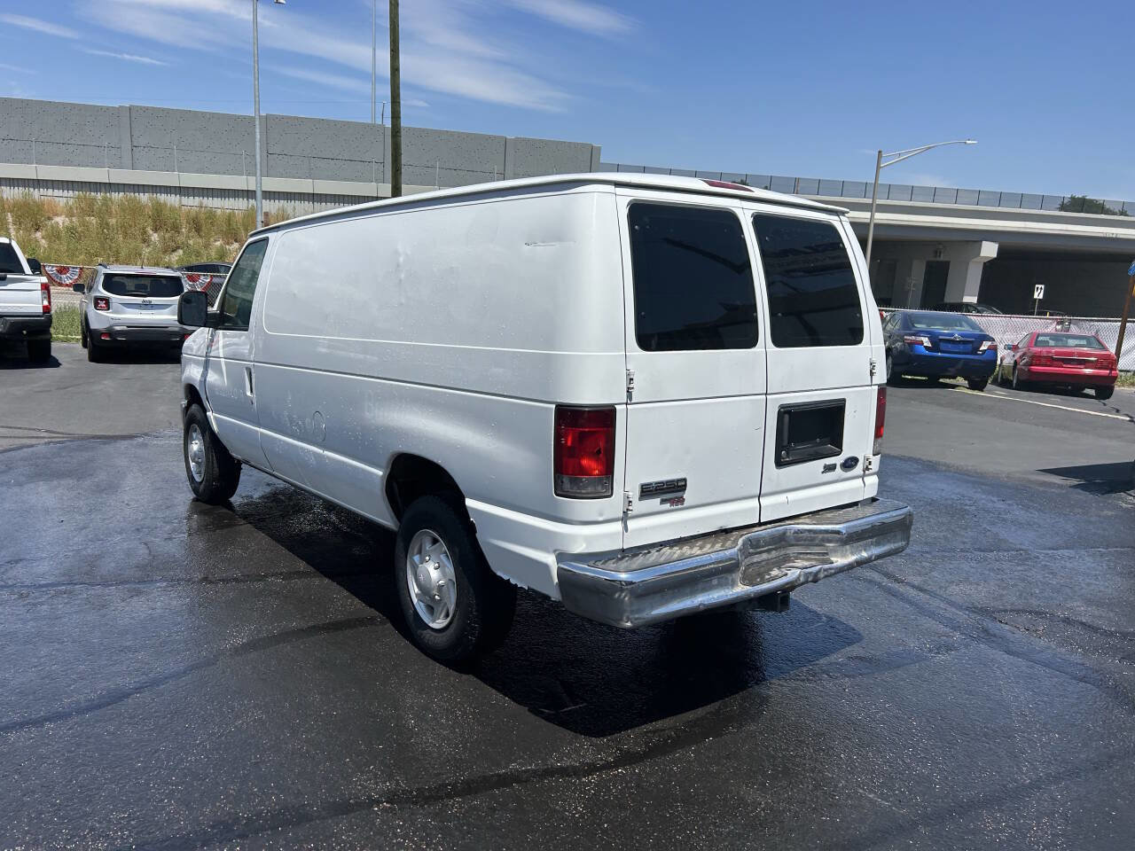Used 2012 Ford E-250 and Econoline 250 w/ Commercial Cargo Van Pkg RWD image 10
