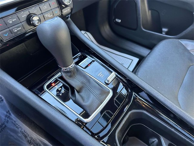 Certified 2023 Jeep Compass Limited w/ Sun and Sound Group image 34