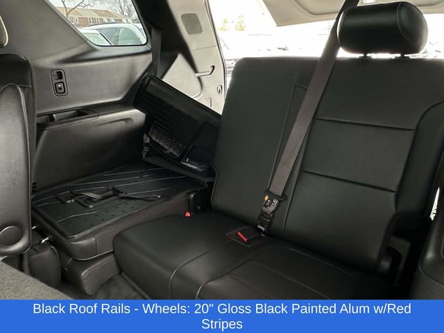 Used 2023 Chevrolet Traverse Premier w/ Redline Edition image 18