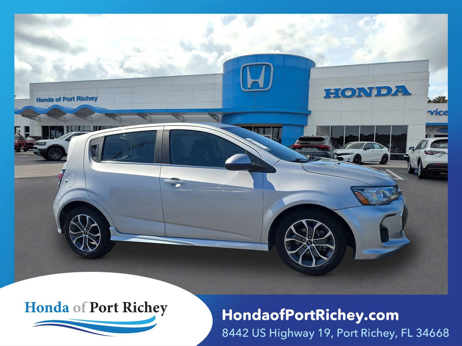 Used 2019 Chevrolet Sonic LT w/ Convenience Package FWD image 1