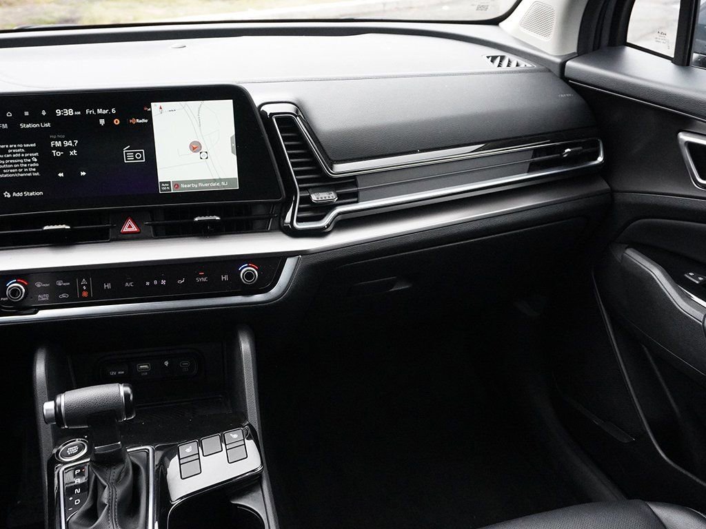 Used 2023 Kia Sportage EX image 30