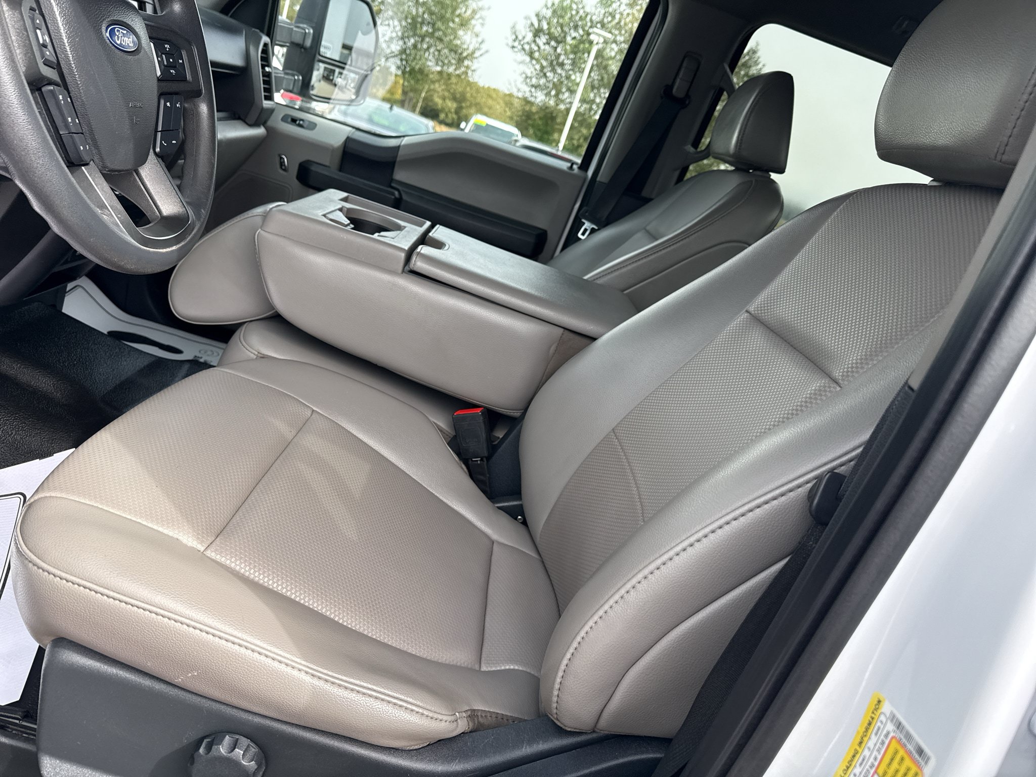 Used 2022 Ford F250 XL w/ Power Equipment Group AWD/4WD image 13