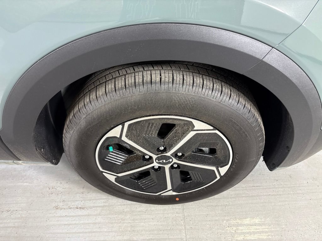 New 2026 Kia Niro EX w/ EX Premium Package FWD image 11