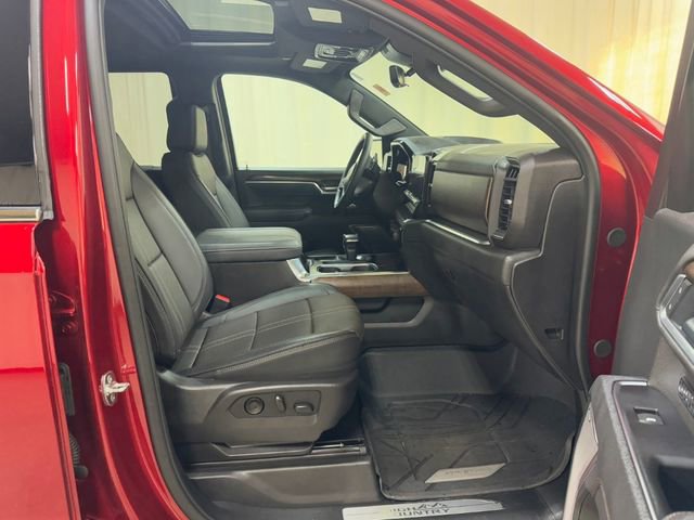 Used 2025 Chevrolet Silverado 1500 High Country AWD/4WD image 43