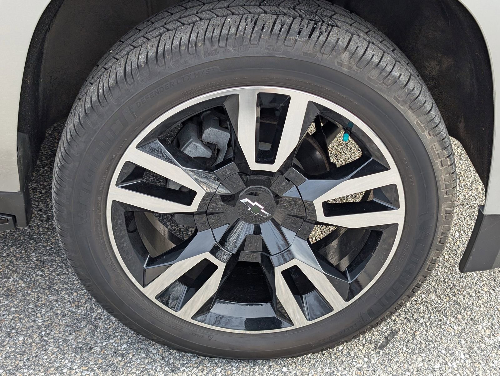 Used 2019 Chevrolet Suburban Premier image 7