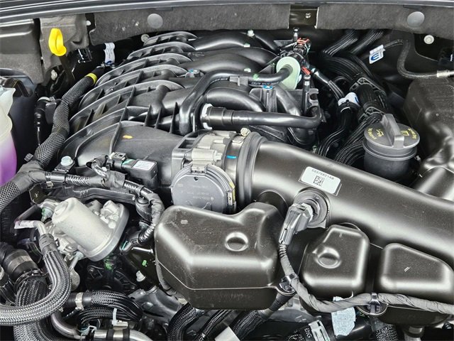 New 2025 Jeep Grand Cherokee Limited w/ Black Appearance Package image 27