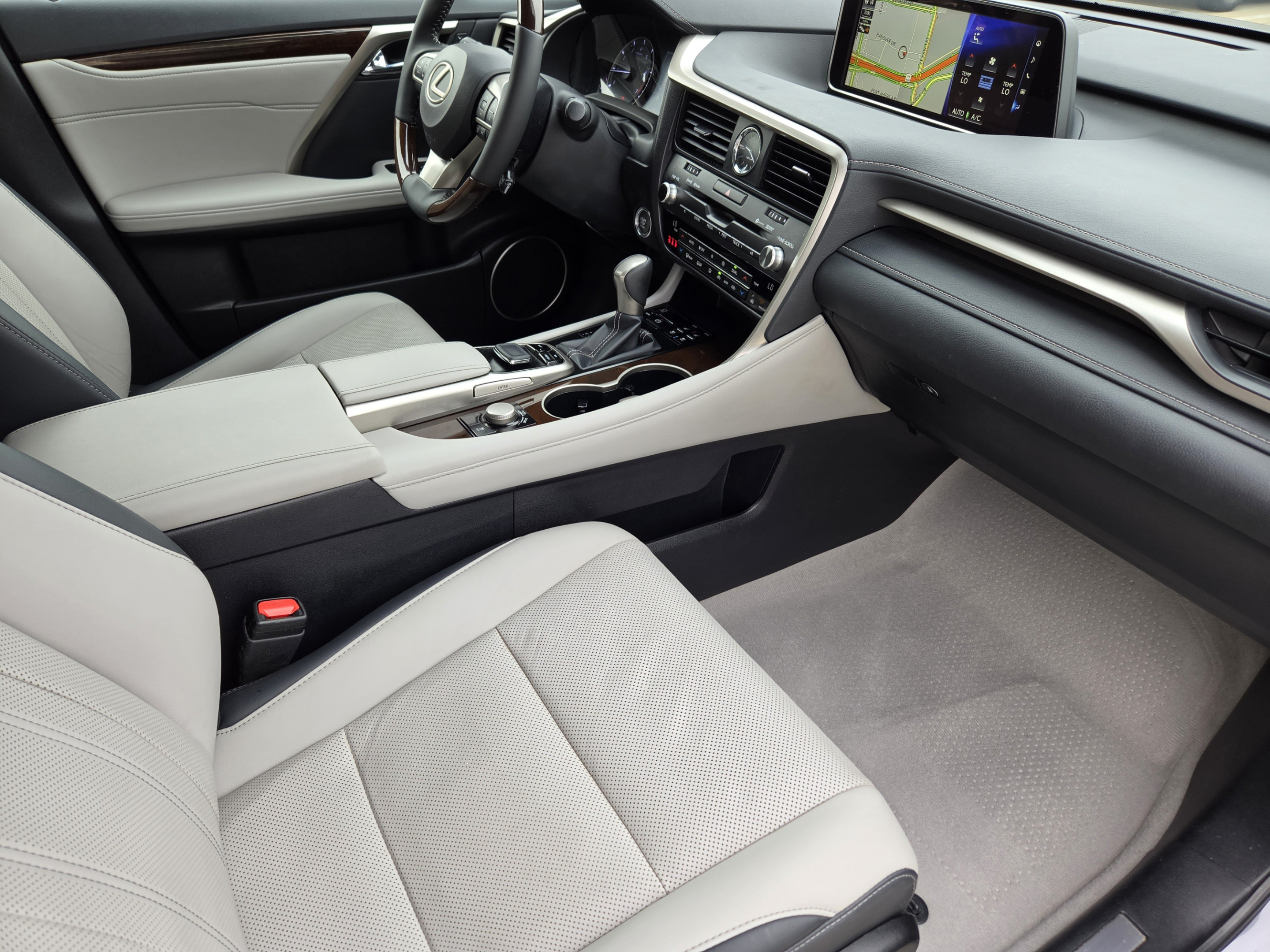 Used 2019 Lexus RX 350 FWD w/ Navigation Package image 16