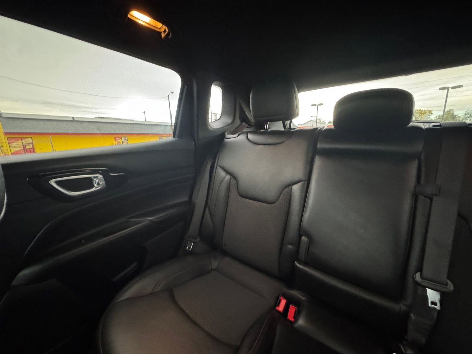 Used 2025 Jeep Compass Trailhawk image 38
