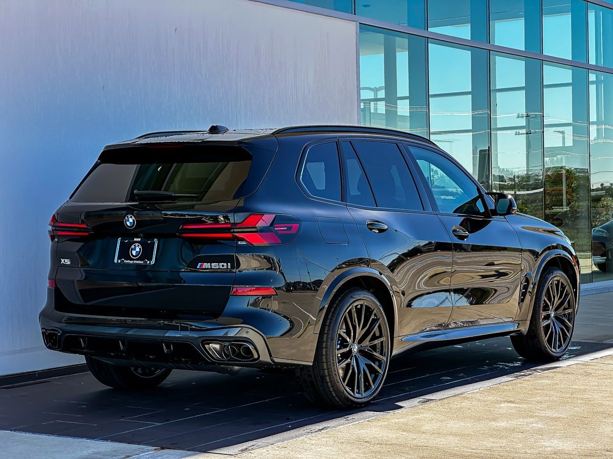 New 2026 BMW X5 M60i image 4