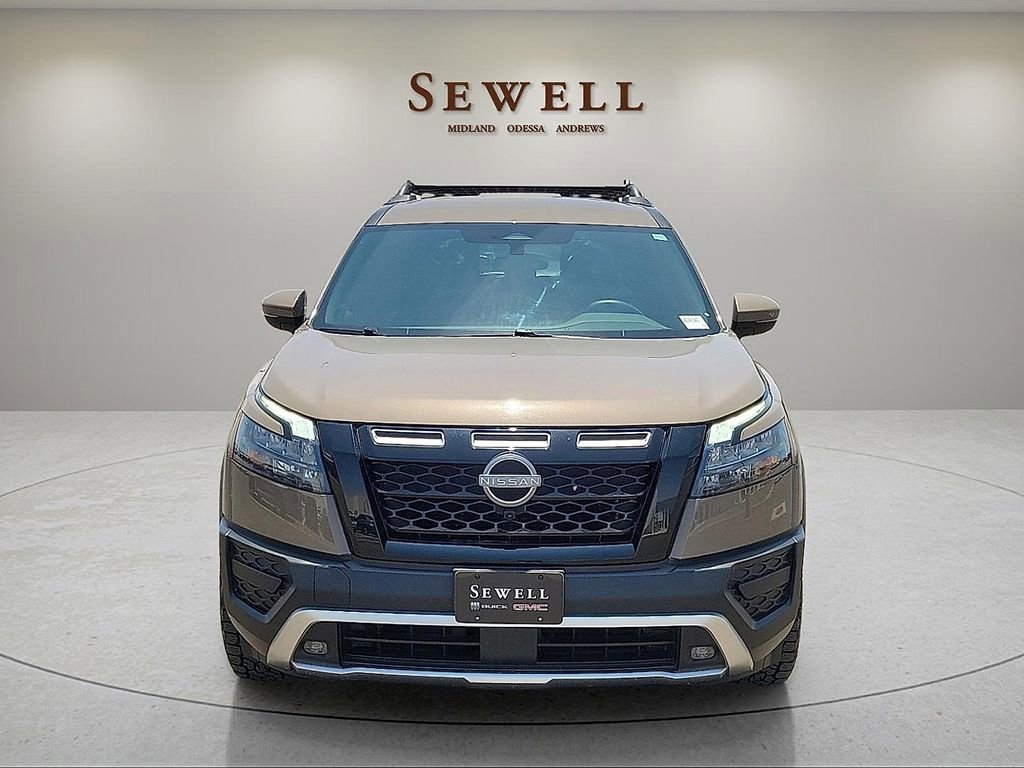Used 2025 Nissan Pathfinder Rock Creek AWD/4WD image 8