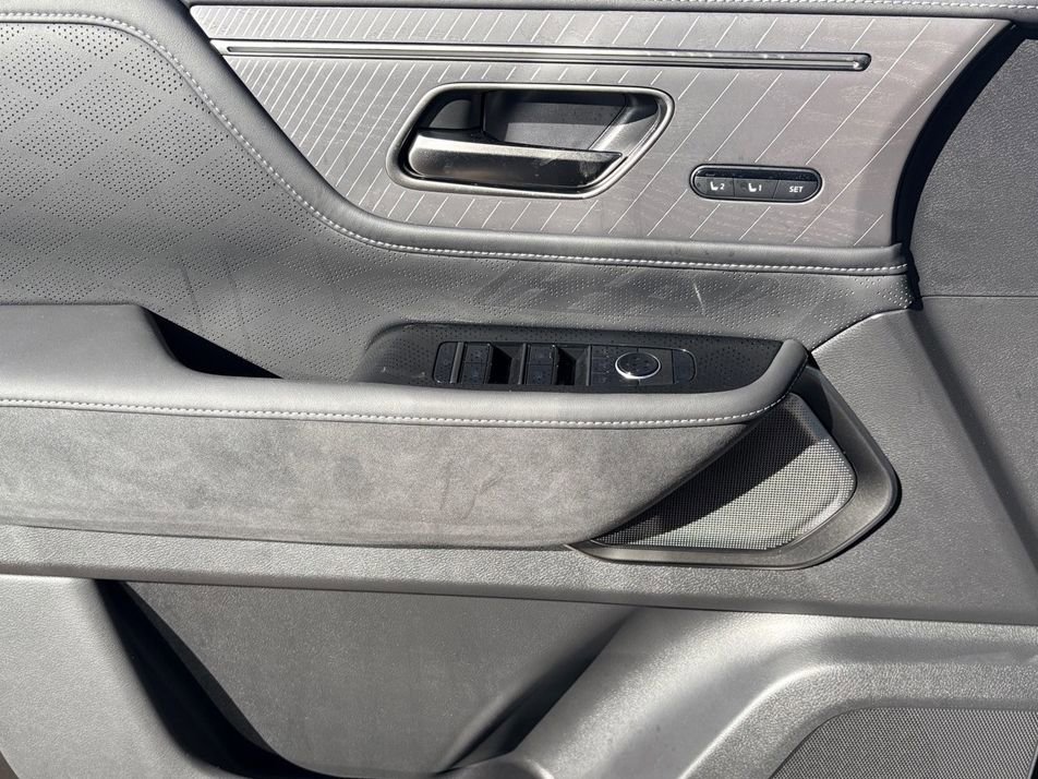 New 2026 INFINITI QX80 Autograph w/ Premium Cargo Package image 19