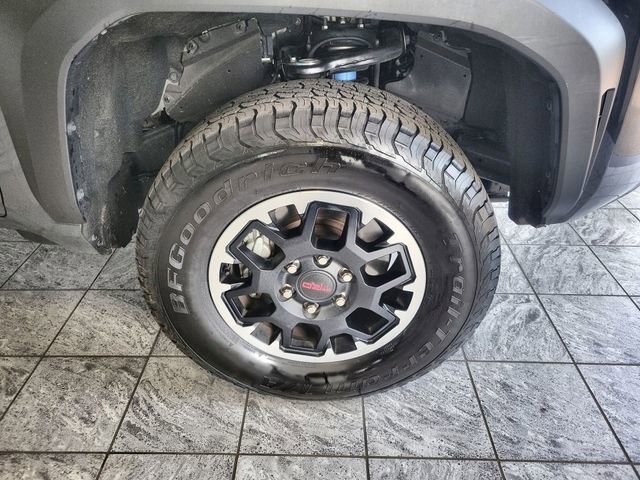 Certified 2025 Toyota Tacoma TRD Off-Road image 10