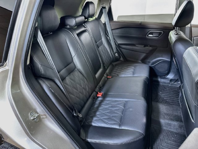Used 2023 Nissan Rogue Platinum w/ Platinum Premium Package AWD/4WD image 13