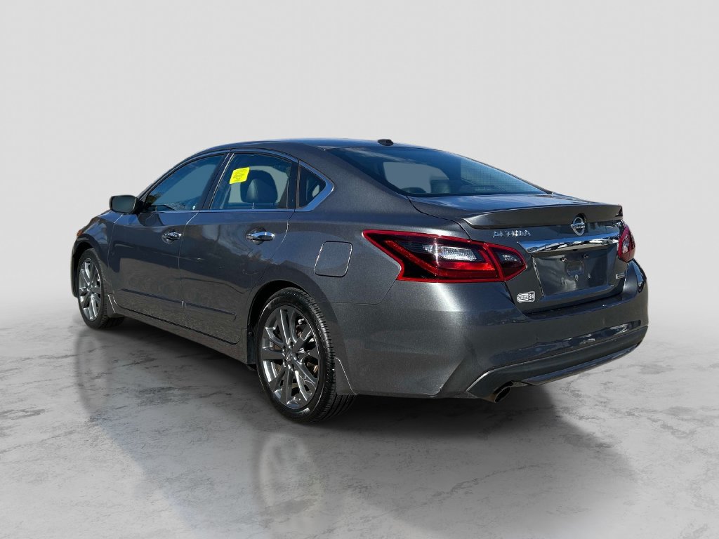 Used 2018 Nissan Altima 2.5 SR w/ SR Special Edition FWD image 3