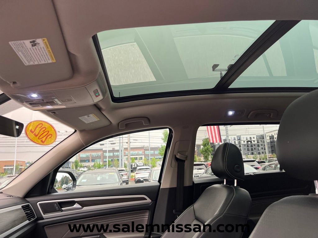 Used 2022 Volkswagen Atlas SE w/ Panoramic Sunroof Package AWD/4WD image 15