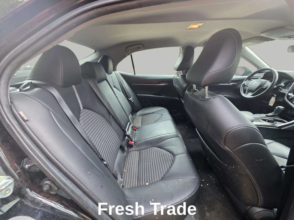 Used 2021 Toyota Camry SE FWD image 8