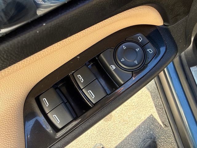 Used 2024 Chevrolet Equinox Premier image 25