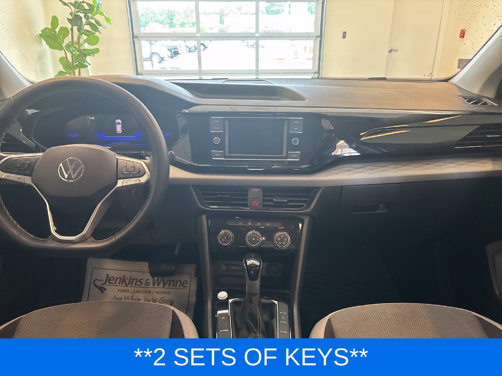 Used 2024 Volkswagen Taos S FWD image 9