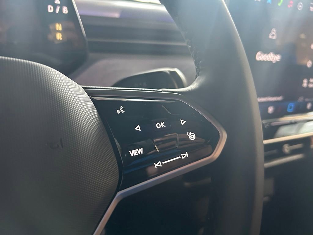 New 2025 Volkswagen ID. Buzz Pro S Plus AWD/4WD image 22
