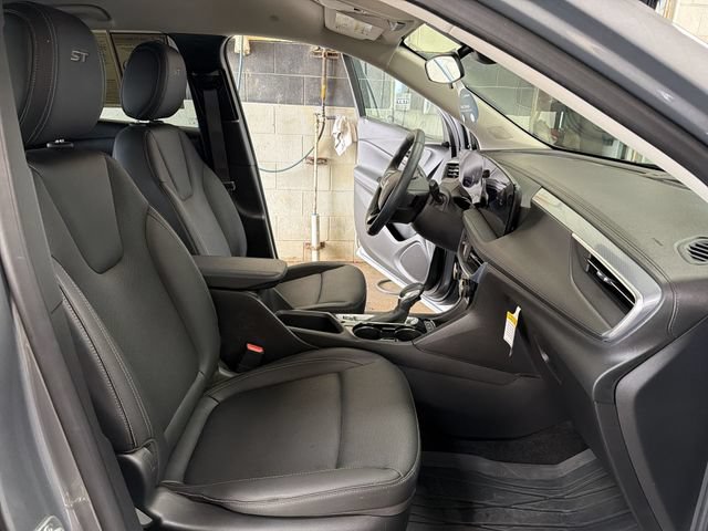 Certified 2024 Buick Encore GX Sport Touring w/ Comfort Package AWD/4WD image 25