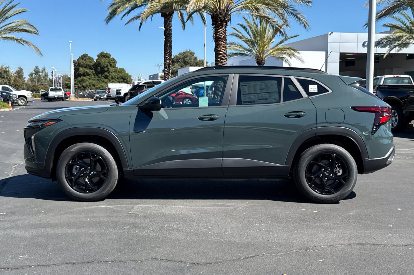 New 2026 Chevrolet Trax LT w/ Driver Confidence Package FWD image 6
