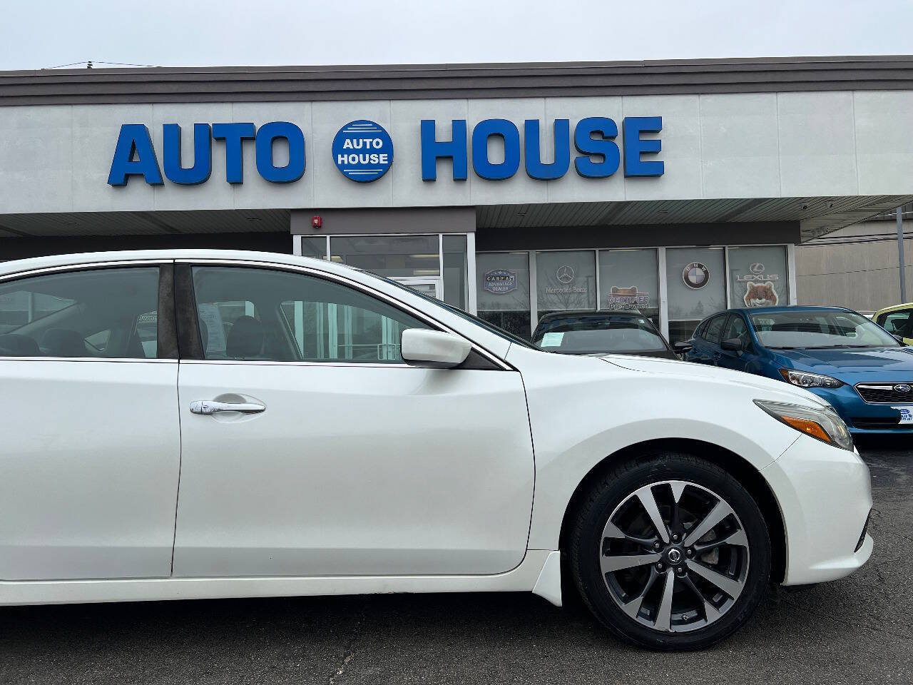 Used 2016 Nissan Altima 2.5 SR FWD image 37