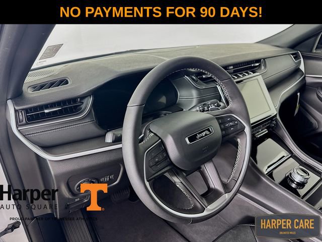 New 2025 Jeep Grand Cherokee L Laredo image 11