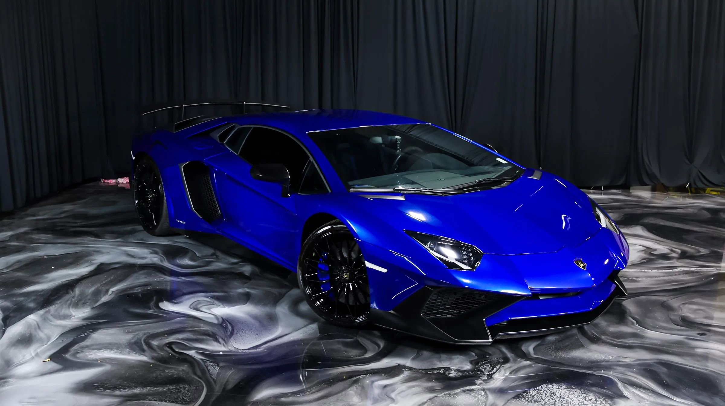 Used 2016 Lamborghini Aventador LP 750-4 Superveloce AWD/4WD image 2