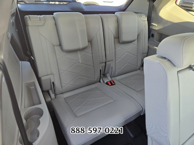Certified 2024 Volkswagen Atlas SE FWD image 18