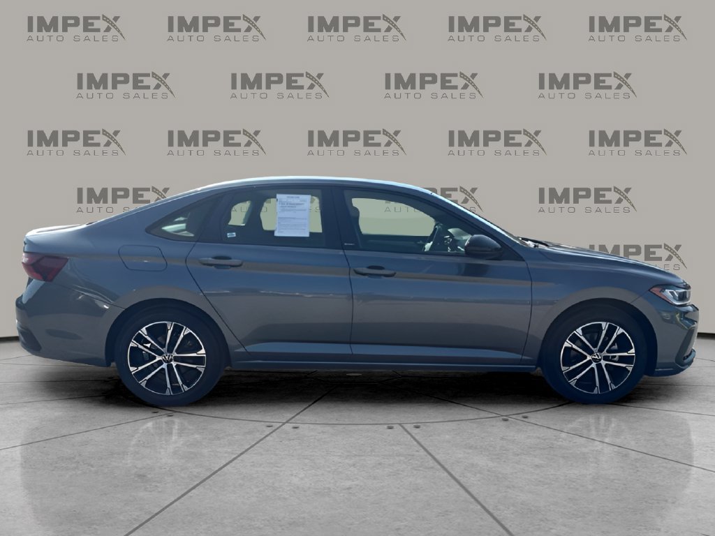 Used 2025 Volkswagen Jetta Sport FWD image 6